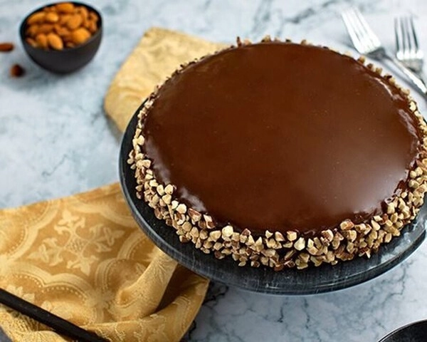 tarta de chocolate con almendras